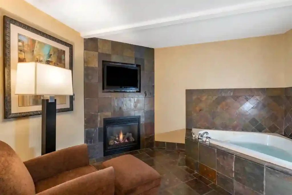 Lloyd Hotel Astoria Bayfront