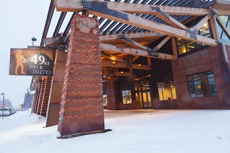 49’er Inn & Suites