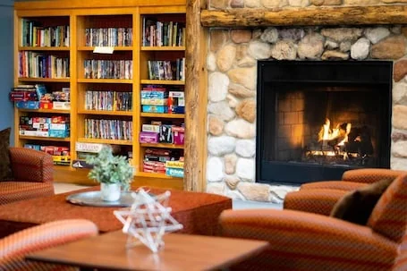 A SPECTACULAR WHITE MOUNTAIN GETAWAY – 2bd/2bth Deluxe