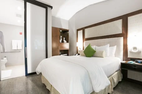 Almond Tree Inn Hotel – Adults Only