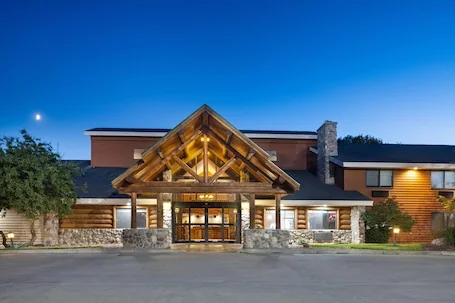 AmericInn by Wyndham Chamberlain – Conference Center