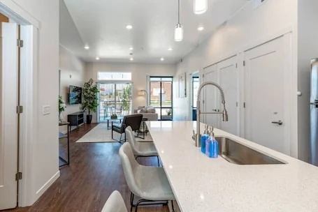 Apartment 2103 · Luxury style 2 bed 2 bath apartment