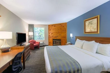 Baymont by Wyndham Bartonsville Poconos