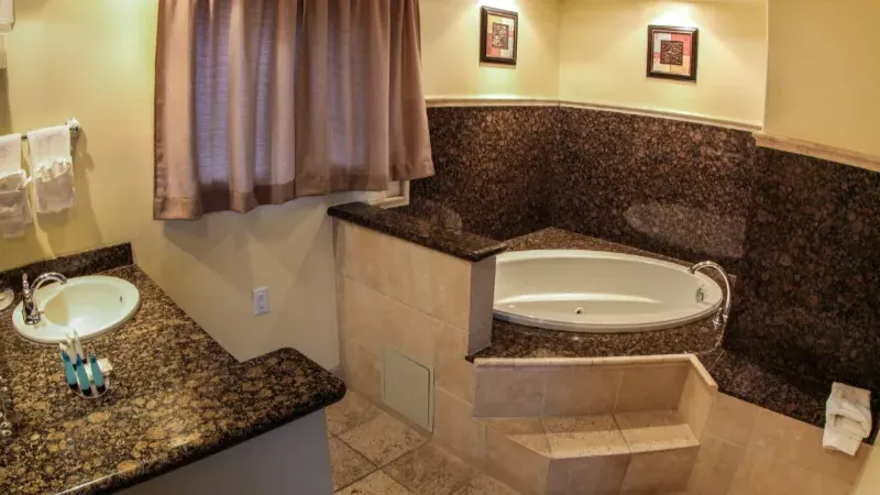 Beachwalker Inn & Suites