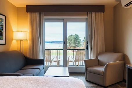 Belfast Harbor Inn
