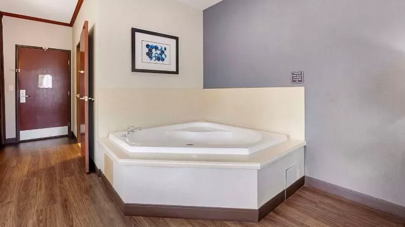 Best Western Plus Northwind Inn & Suites
