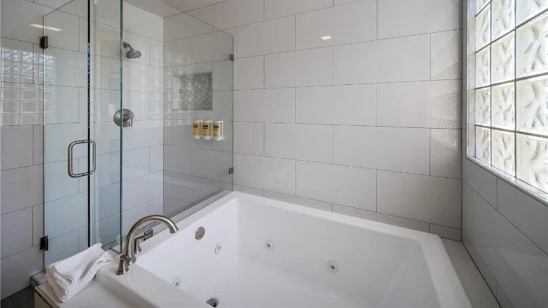 Best Western Plus Palm Court Hotel