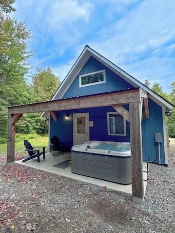 Brand New, Private Home w/ Nordic Hot Tub- Just 1/2 mile to Jay Peak Resort