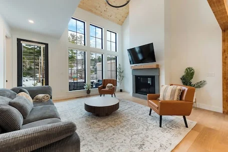 Brand NEW Ski-in/Ski-out retreat at Cranmore Mt.!