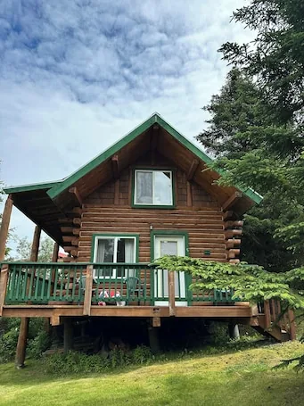 Brooks Falls, Homer Floatplane Lodge