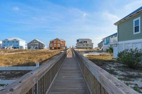 🌊🍬 Candy Land – Beachfront Home w/ Private Plunge Pool + Rooftop Deck