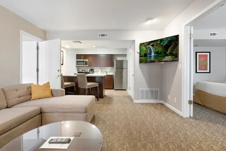 Chase Suite Hotel Newark-Fremont
