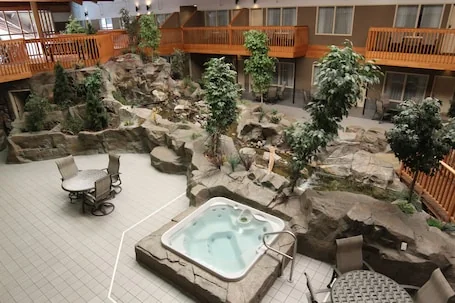 C’mon Inn Hotel & Suites