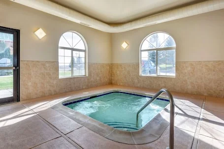 Comfort Inn Evansville – Casper