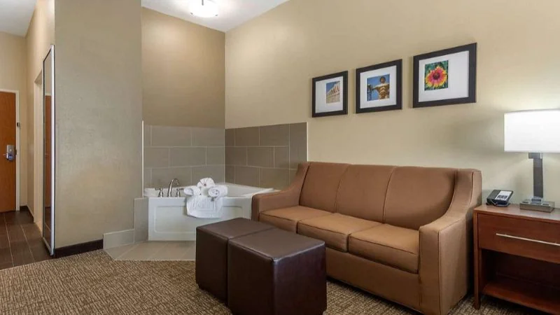 Comfort Inn & Suites Glenpool