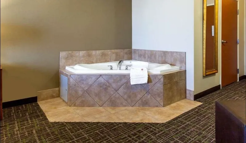 Comfort Inn & Suites Norman near University