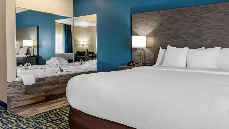 Comfort Inn & Suites Pauls Valley – City Lake