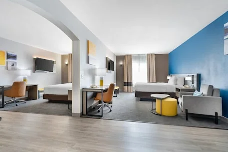 Comfort Inn & Suites Sacramento – University Area