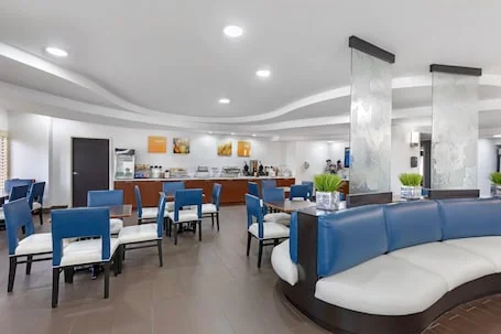 Comfort Suites DFW North/Grapevine
