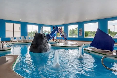 Comfort Suites Escanaba West