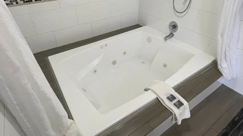 Country Inn & Suites by Radisson, Bakersfield, CA