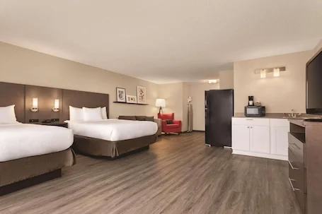 Country Inn & Suites by Radisson, Buffalo, MN