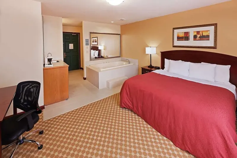 Country Inn & Suites by Radisson, Tulsa, OK