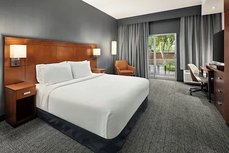 Courtyard by Marriott Minneapolis Maple Grove/Arbor Lakes
