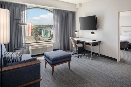 Courtyard by Marriott Stamford Downtown