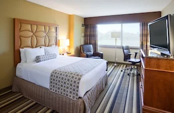 Crowne Plaza Minneapolis West by IHG