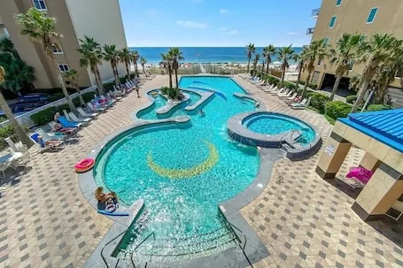 Crystal Tower Beachfront pool/hot tub, indoor heated pool, sauna