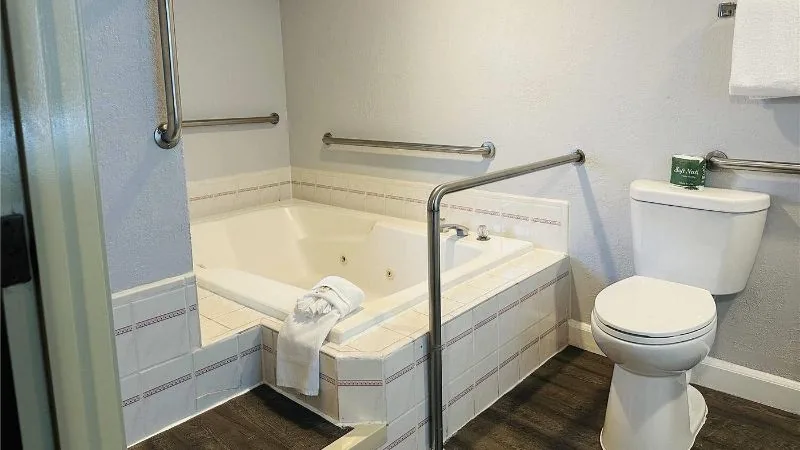 Days Inn By Wyndham Seatac Airport