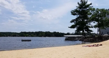 Dells Condo with Private Jacuzzi, Indoor/Outdoor Pools, Hot Tubs & Pickleball
