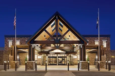 Delta Hotels by Marriott Helena Colonial