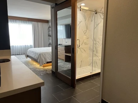 DoubleTree by Hilton Fort Worth Fossil Creek