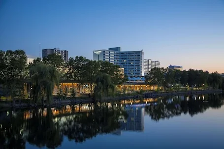 DoubleTree by Hilton Spokane City Center