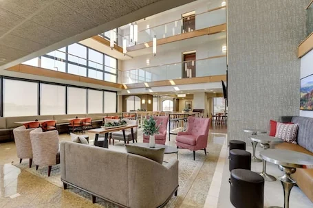Drury Inn & Suites Marion
