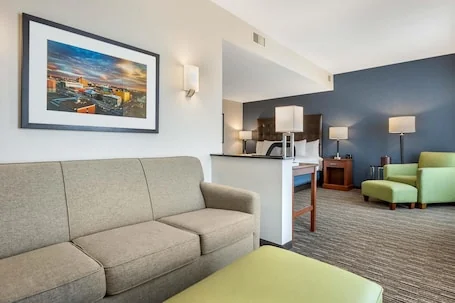 Drury Plaza Hotel Columbia East