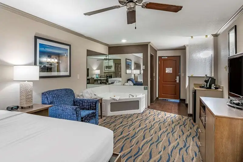 Elizabeth Oceanfront Suites