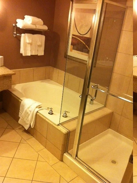 Executive Inn & Suites