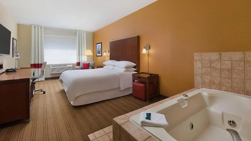 Four Points by Sheraton Portland East