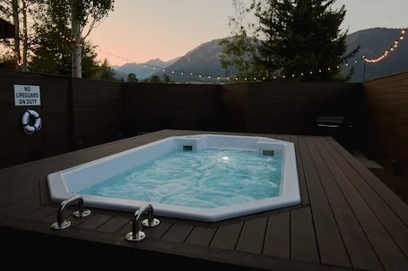 Gravity Haus Big Sky