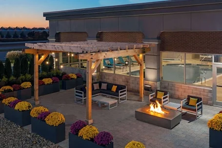 Hampton Inn & Suites Cleveland-Beachwood