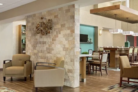 Hampton Inn & Suites Minooka