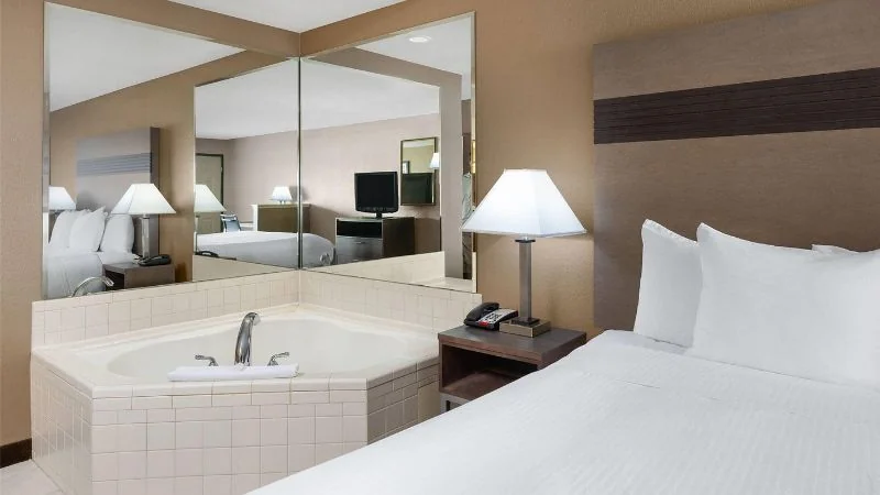 Hawthorn Suites by Wyndham Napa Valley
