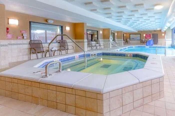 Heritage Inn & Suites St. Louis/Fenton, Trademark by Wyndham