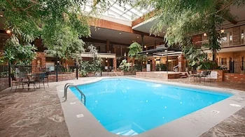 Heritage Inn