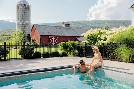 Hill Farm Inn