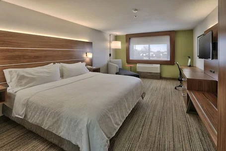 Holiday Express & Suites Portales by IHG