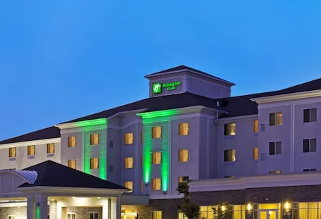 Holiday Inn Bloomington-Airport by IHG